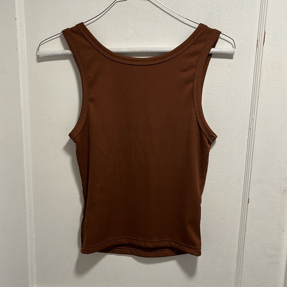 SHEIN Tank Top - Picture 4 of 10